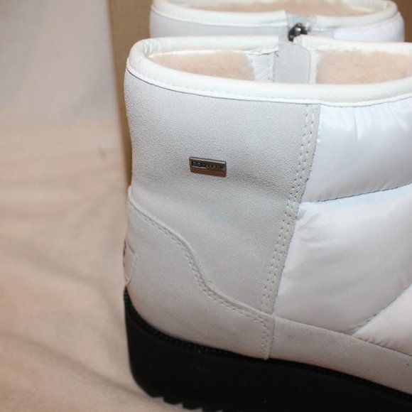 NIB UGG MINI RIDGE PUFFER‎ WATERPROOF QUILTED BOOTS WHITE - Picture 3 of 8